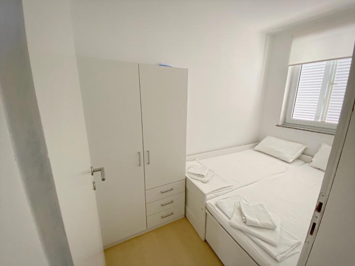 Apartment Bobby 诺瓦利娅 外观 照片
